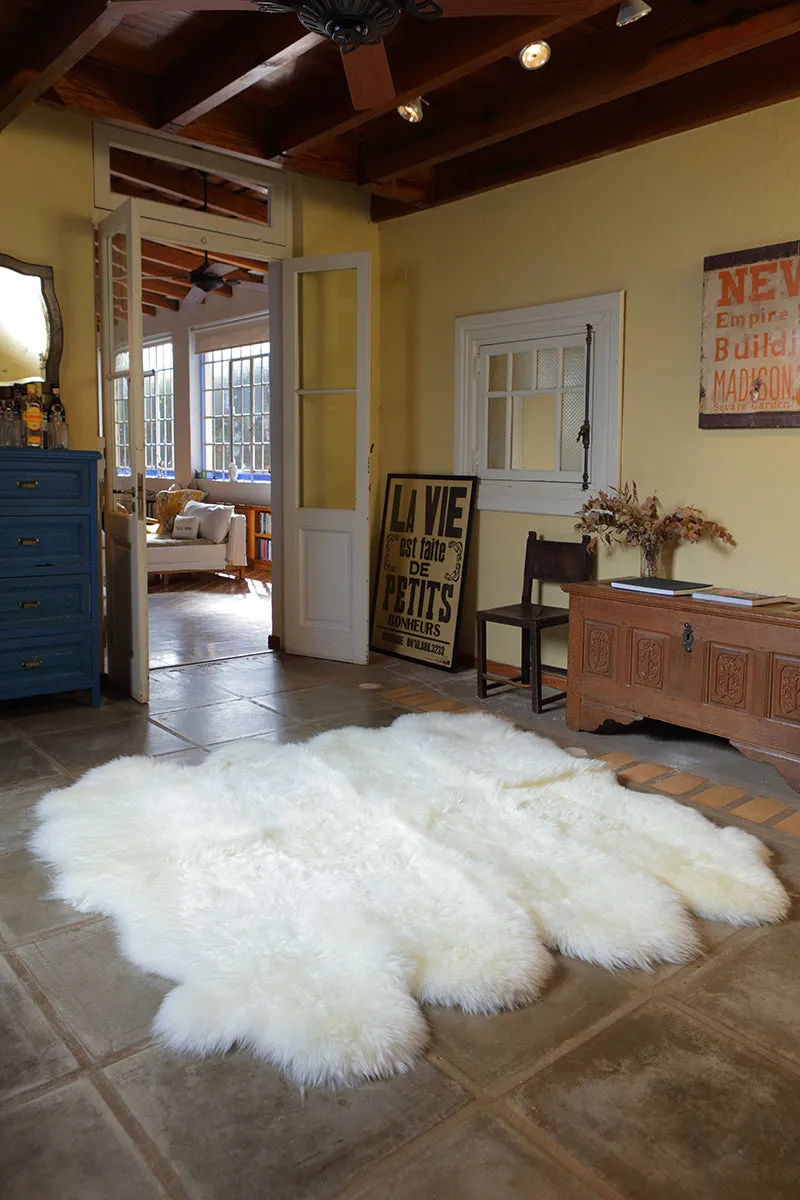 8-Pelt Large Sheepskin Area Rug - White (6.2´ x  6.6´ )