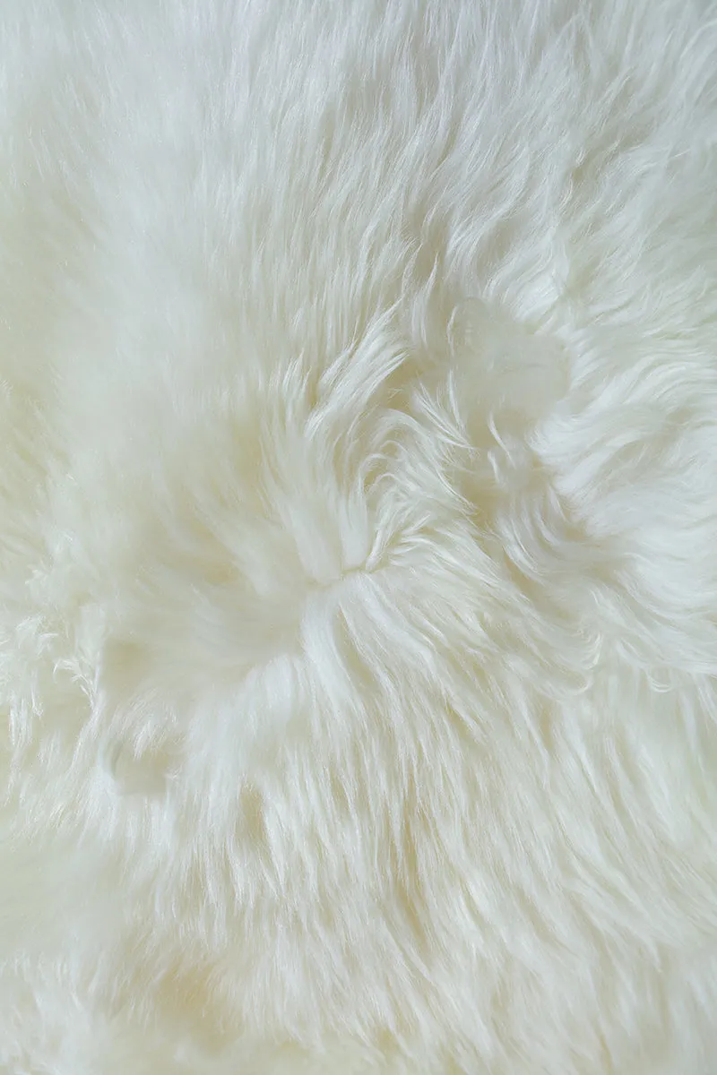 8-Pelt Large Sheepskin Area Rug - White (6.2´ x  6.6´ )