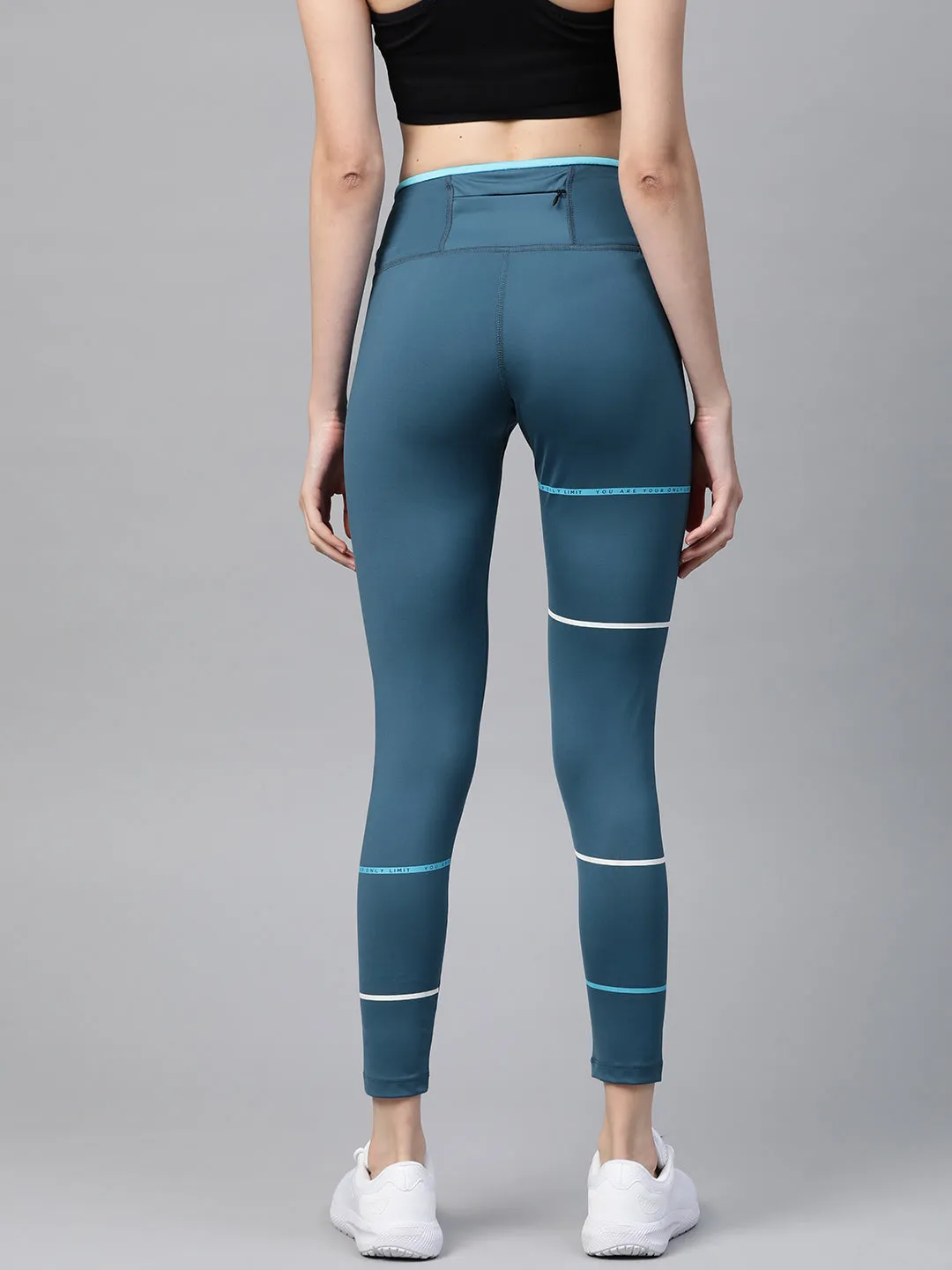 Alcis Women Teal Blue Solid Cropped Tights