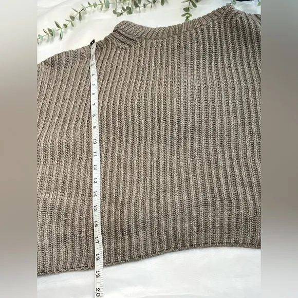 Aritzia Babaton Guell Merino Wool Turtleneck Sweater Taupe Large