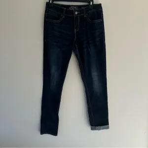 Buckle Black No. 76 Skinny Size 28x32