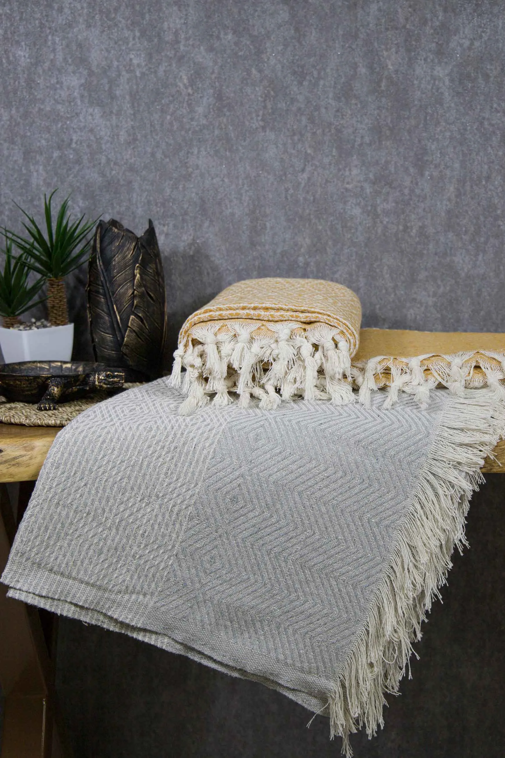 Cotswold Cotton Two-toned Chevron Design Blanket With Tassels