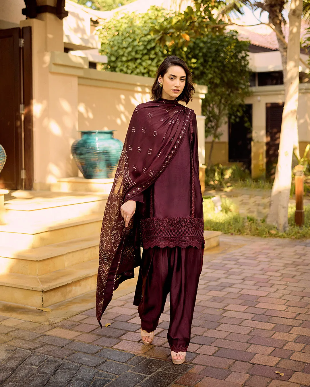 Faiza Saqlain | Carmela | Triana