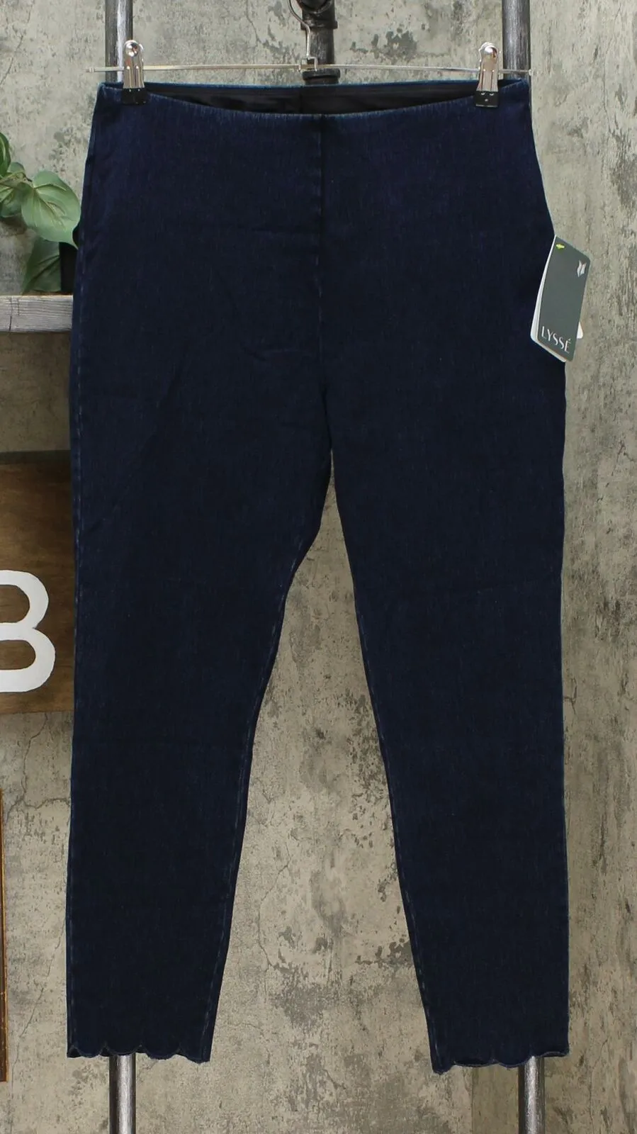 Lysse Women's Scallop Hem Denim Leggings