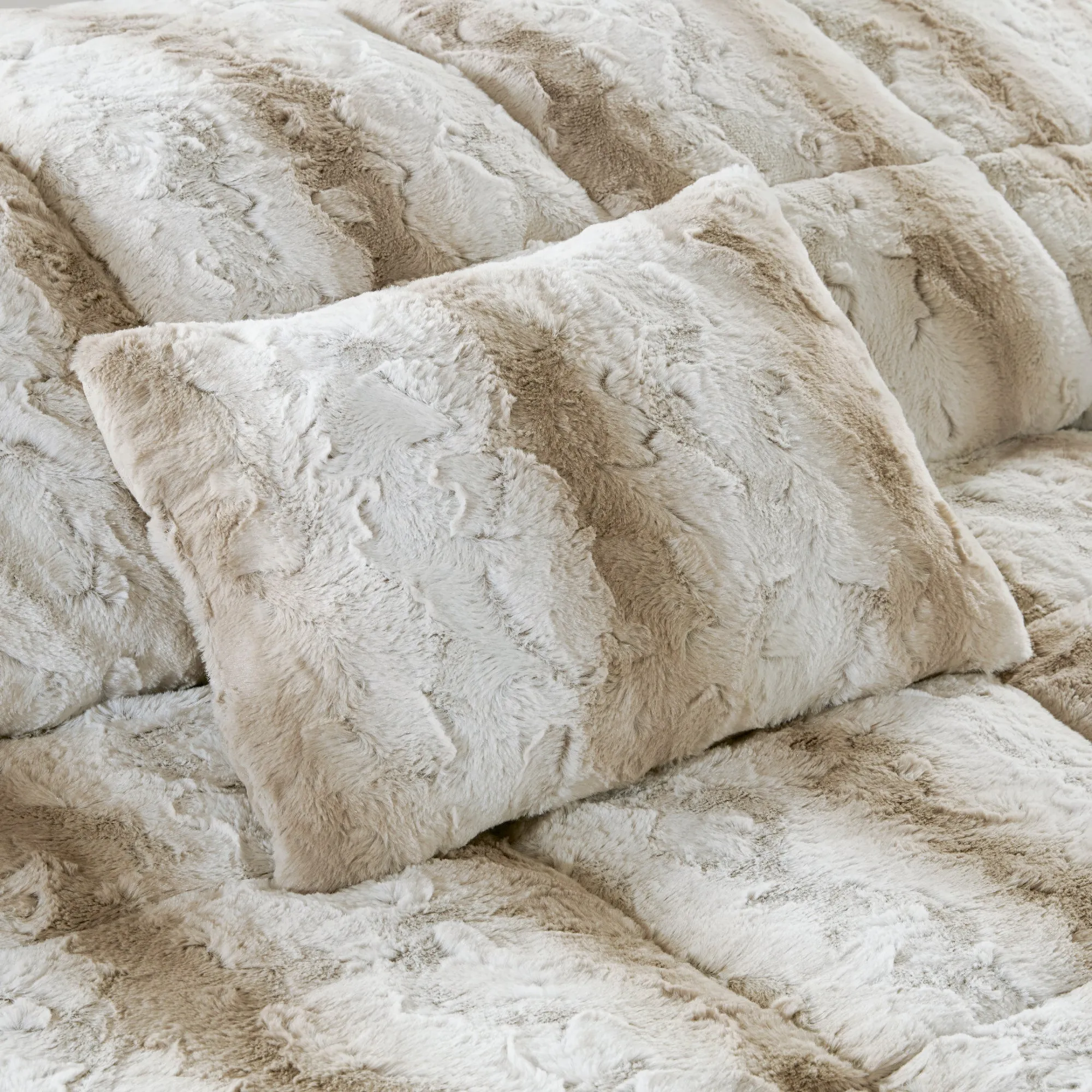 Marselle Faux Fur Comforter Set Cheetah