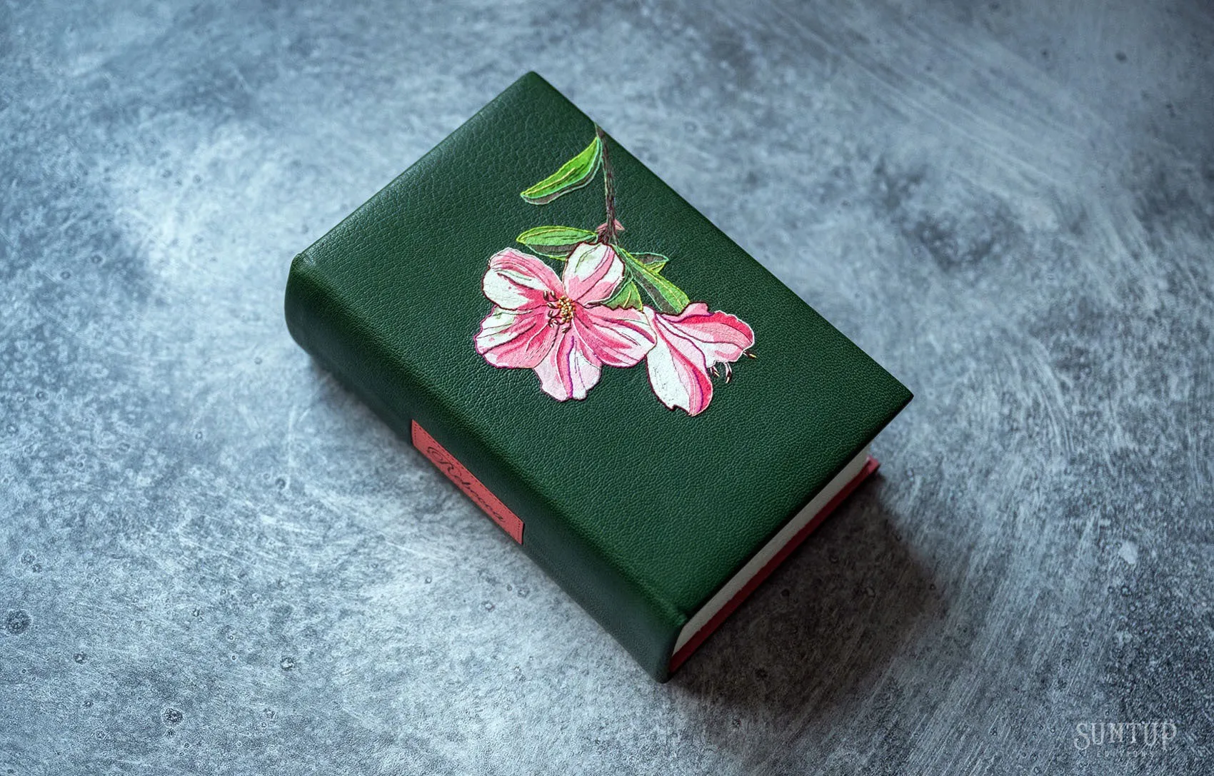 Rebecca by Daphne du Maurier - Lettered Edition